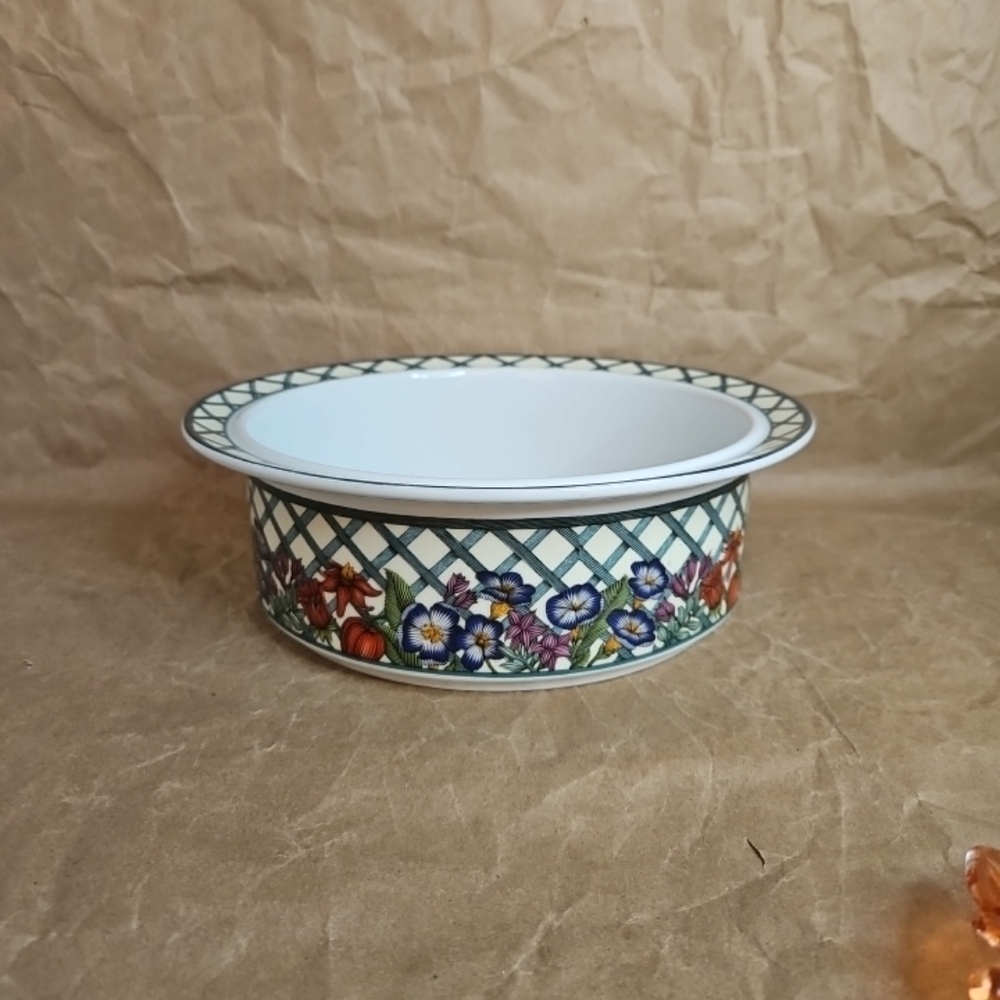 DANSK NORDIC GARDEN .. PORCELAIN 9 INCH ROUND SERVING/BAKING BOWL